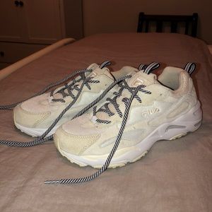 fila ray tracer women's beige